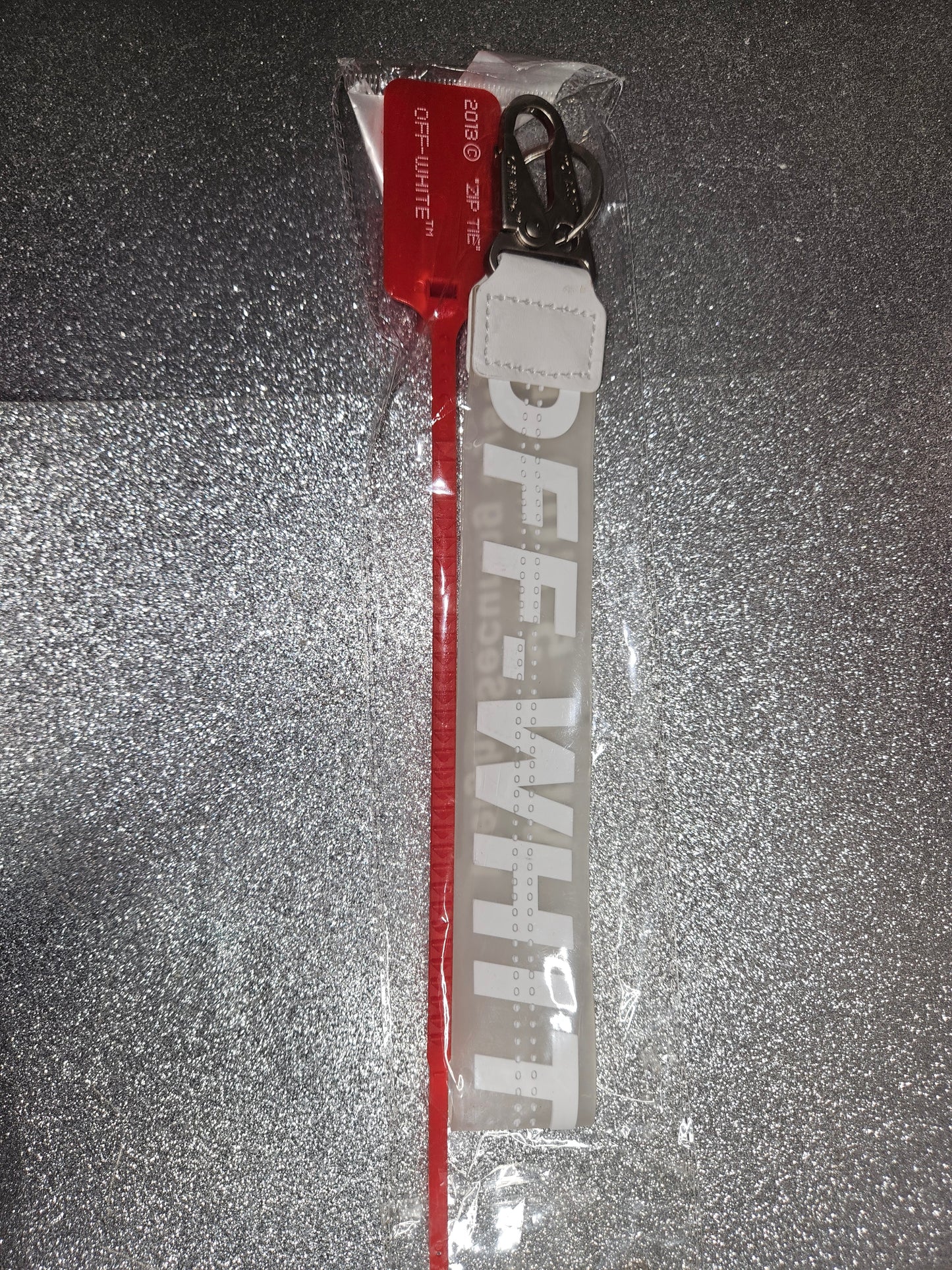 Utility keychain